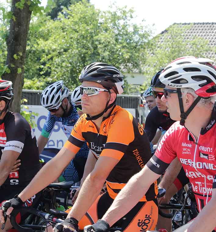 Tielemans flikt 't weer in Weebosch